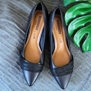 Clarks - size 10 Black Pumps